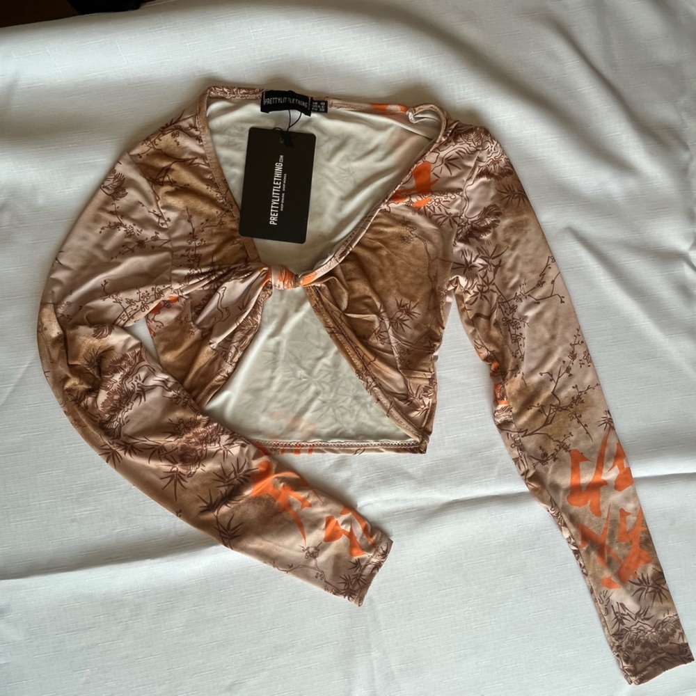 PrettyLittleThing Floral Tan and Orange Top